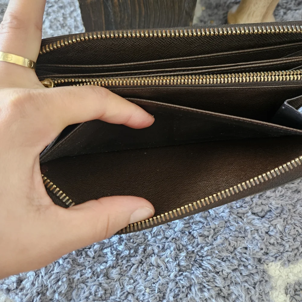 Louis Vuitton Damier Brown Zip-Around Wallet - Picture 9 of 10